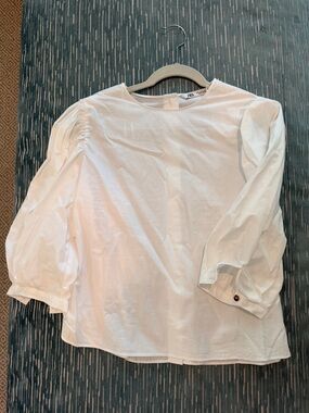 ZARA Cream Short Sleeve Top